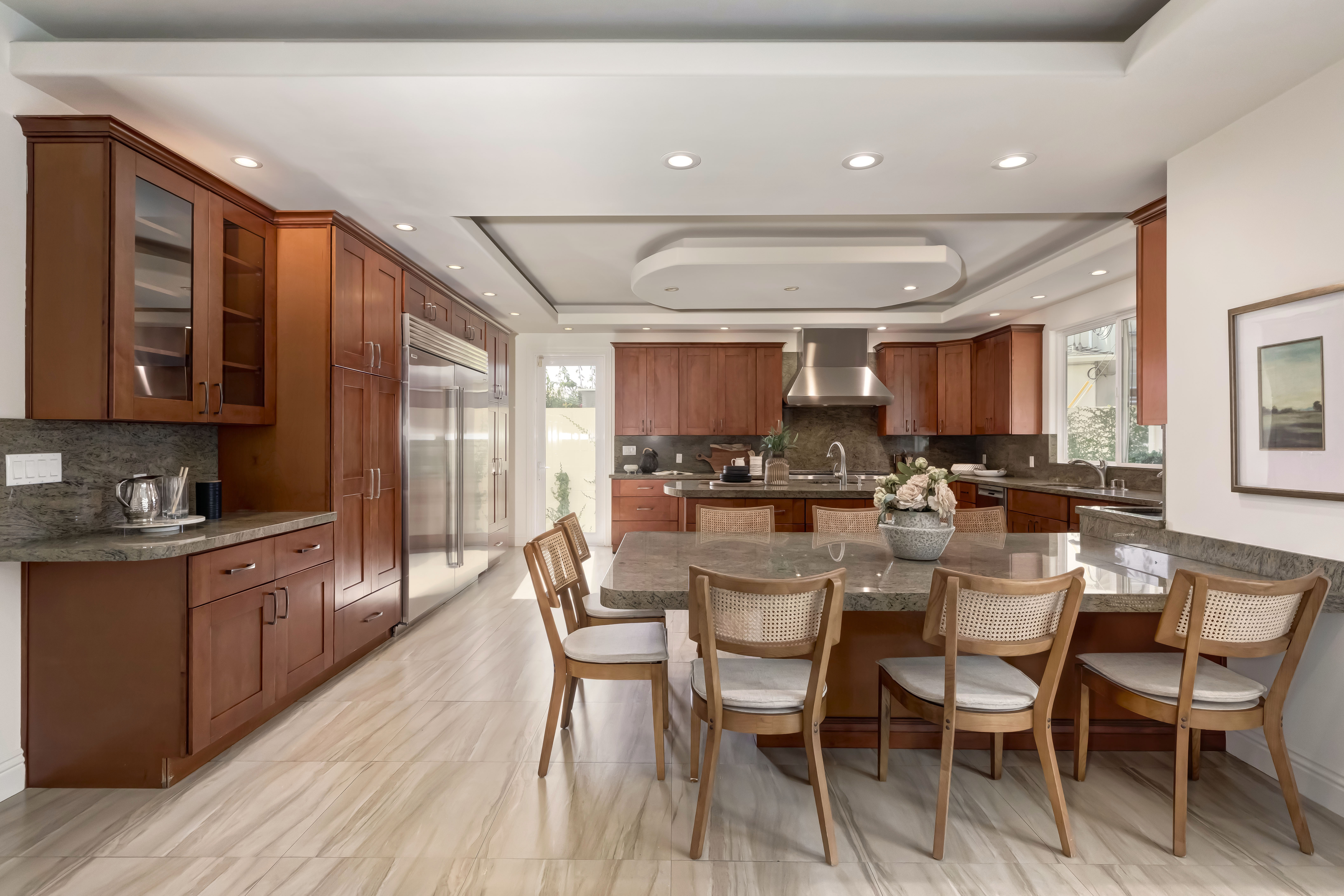 14707 W Sunset Blvd