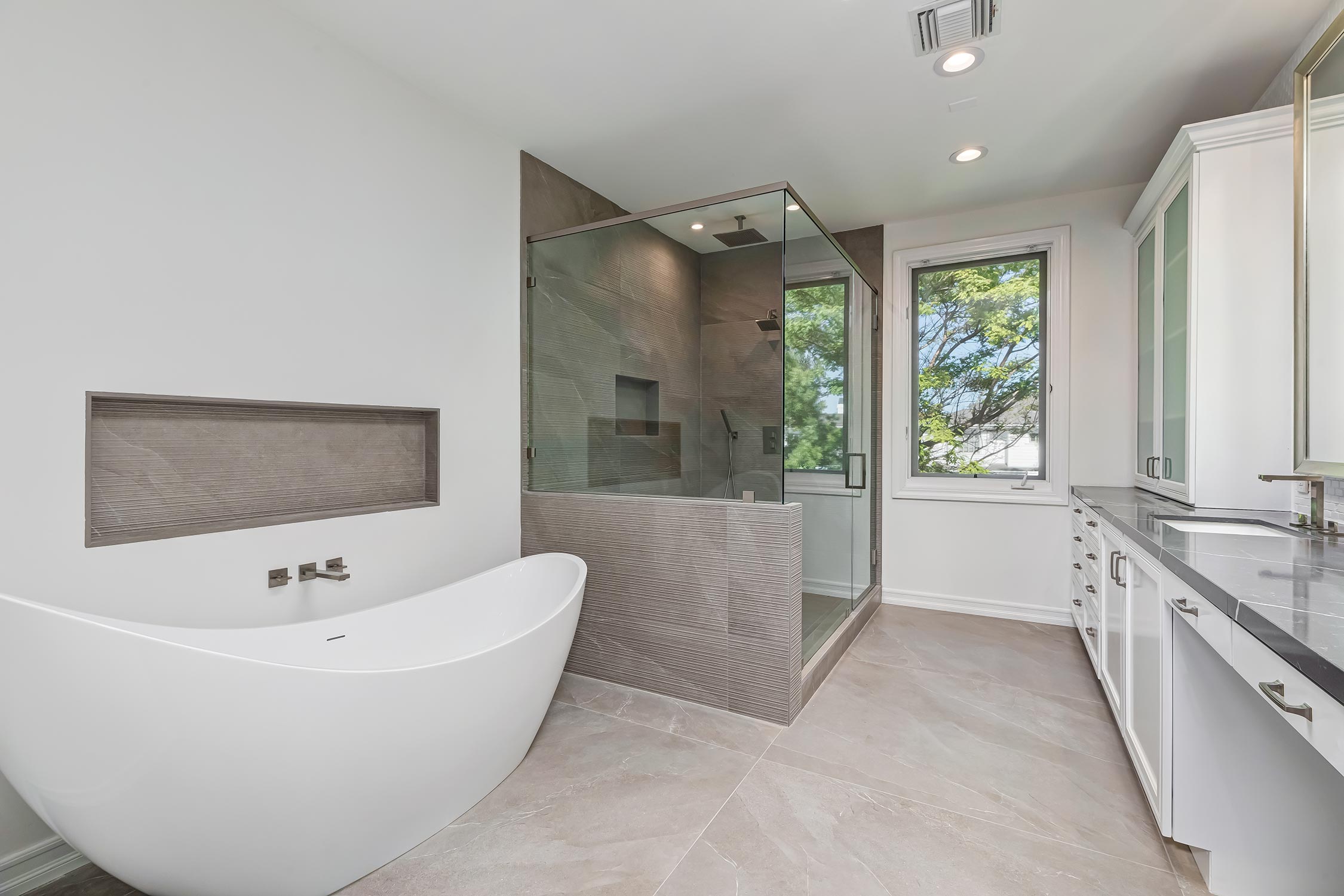 2890 Forrester Dr