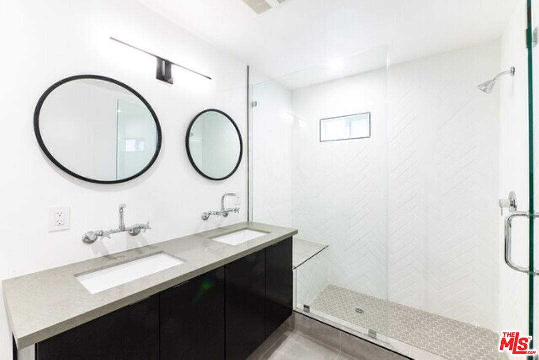 3148-3162 James M Wood Blvd