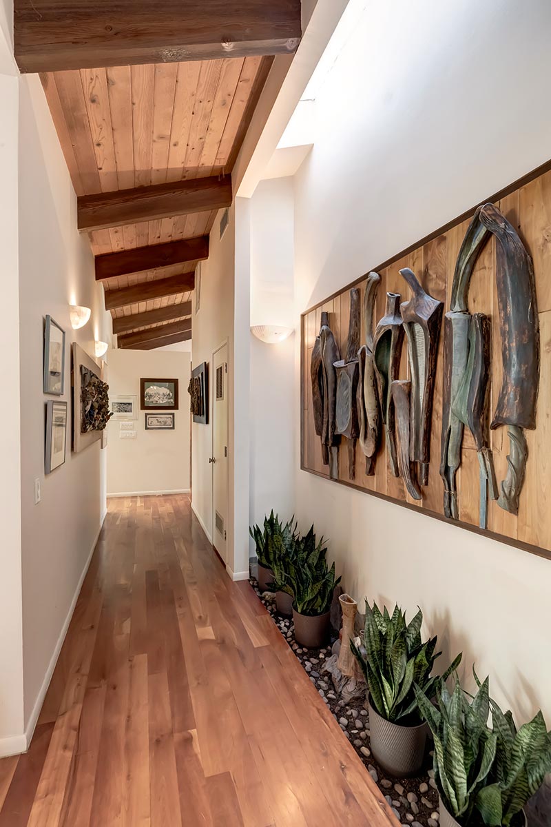 3210 Club Dr