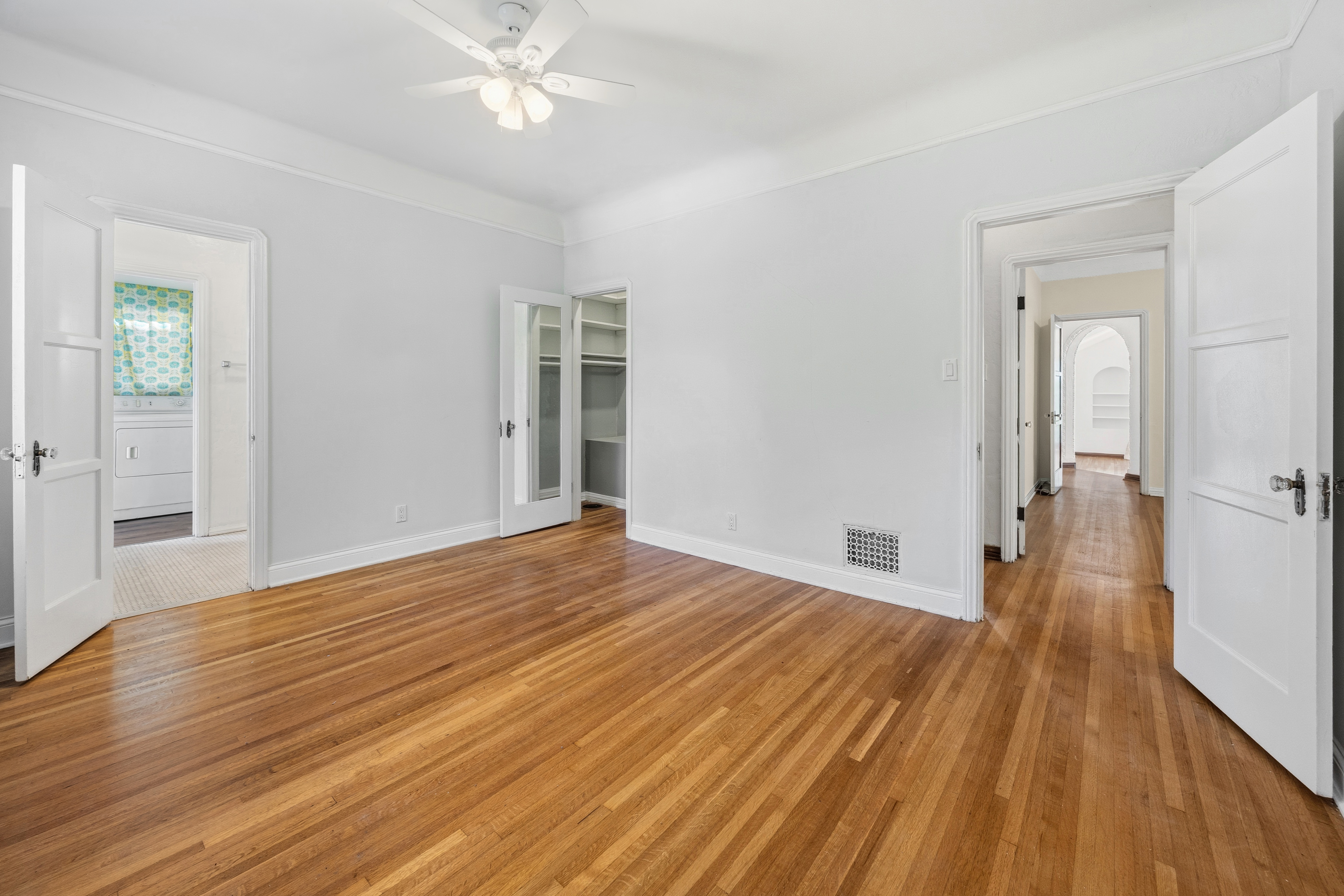 166 N Arnaz Dr