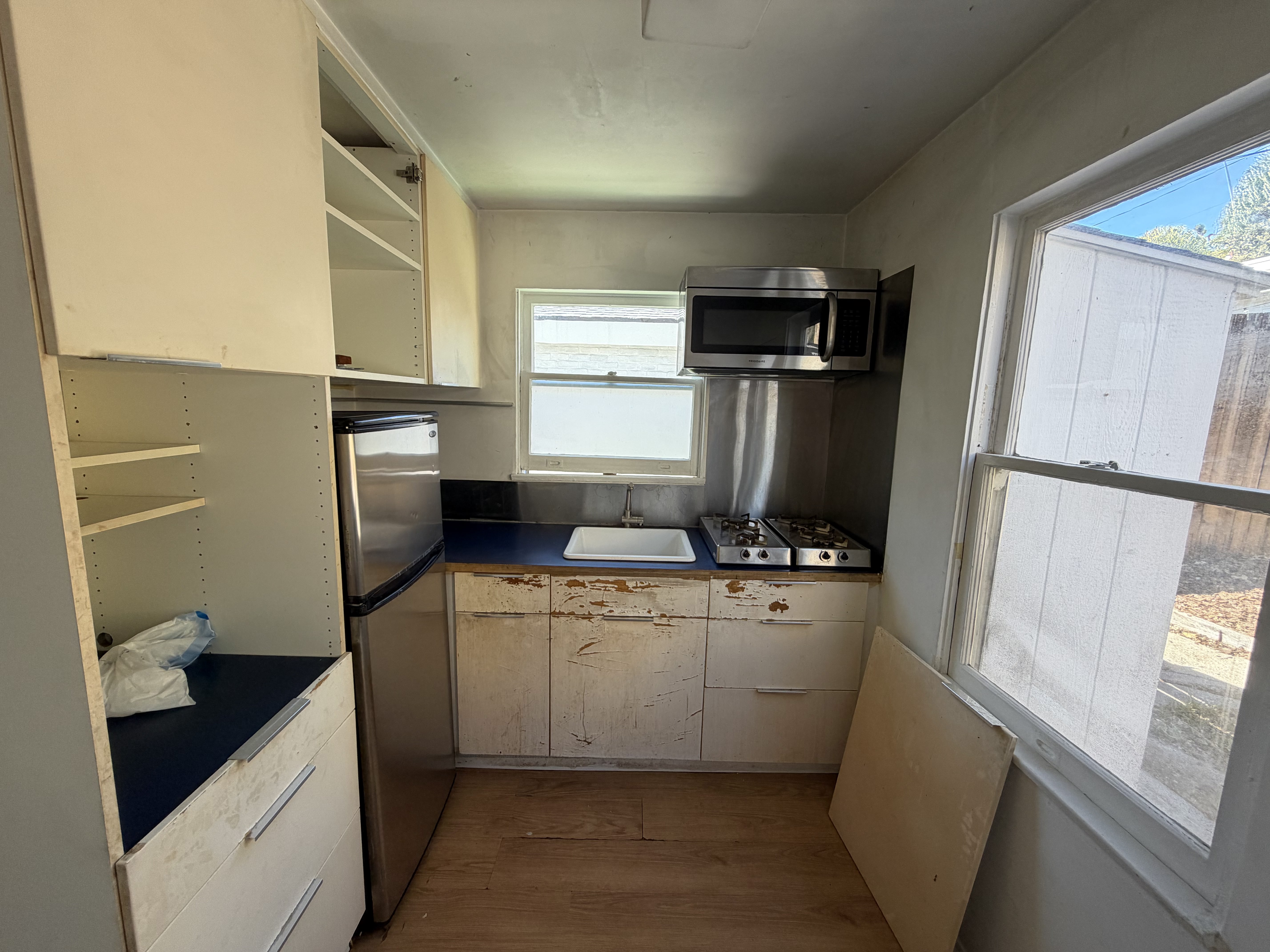 819 Pier Ave